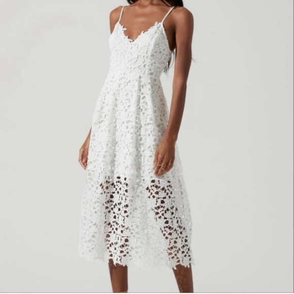 Astr Dresses & Skirts - ASTR The Label White Lace V-neck Midi Dress S NWT